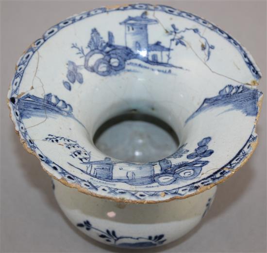 A mid 18th century English? blue and white delftware spittoon, 12.4cm